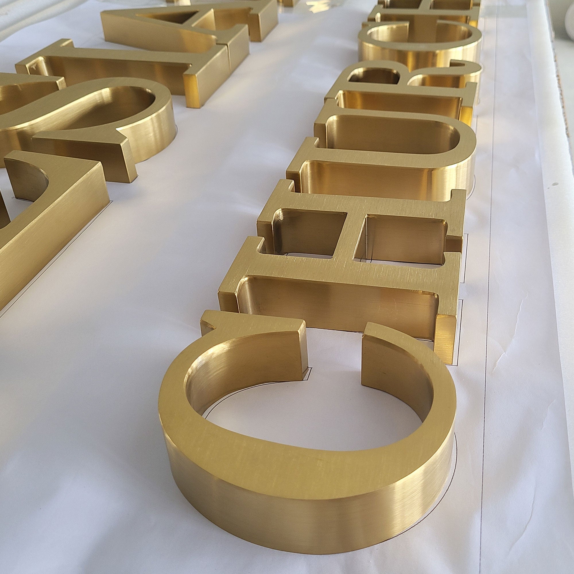 Customized Gold Brushed Stainless Steel Channel Letter Sign Building Wall Metal Business Letter Signages