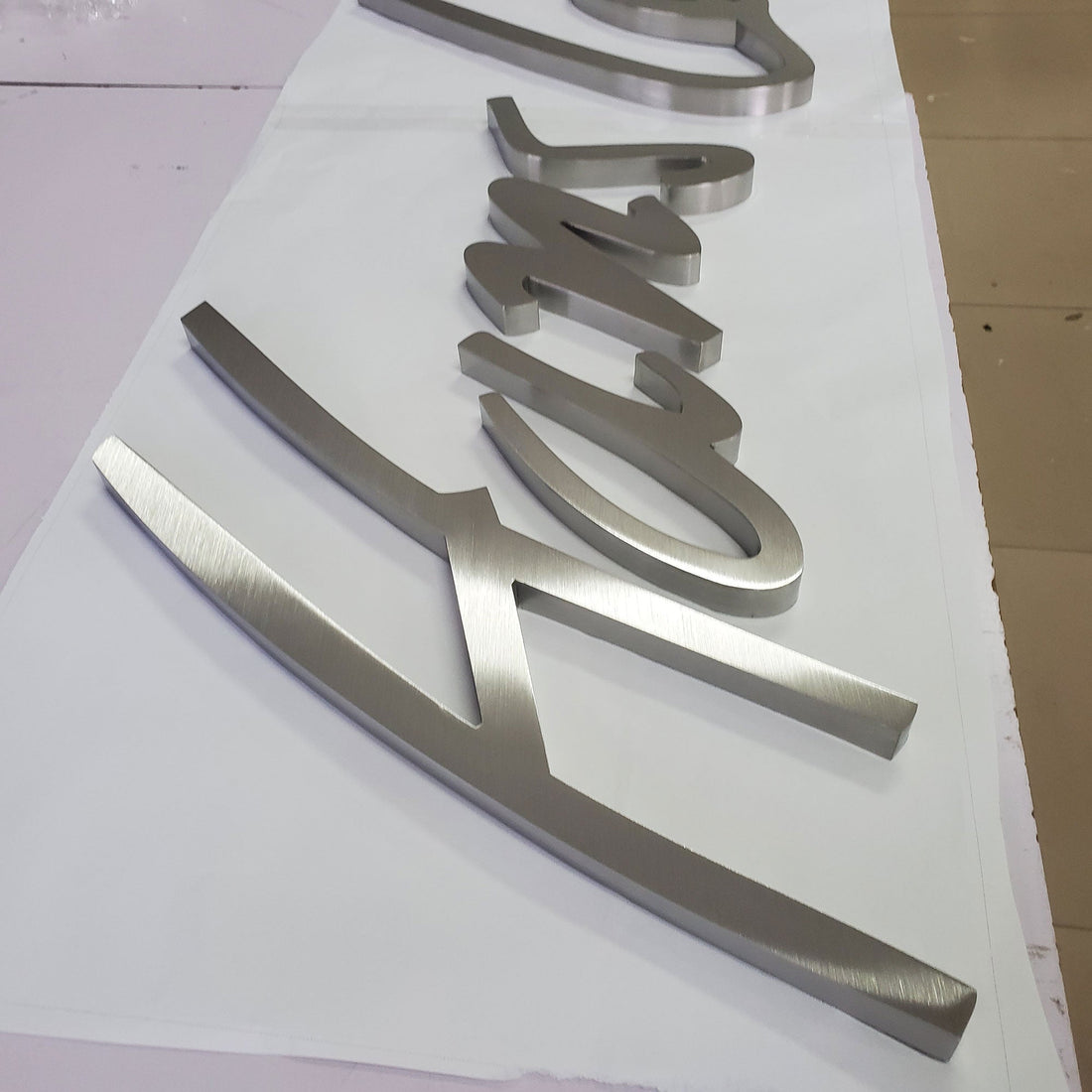 Stainless Steel Channel Letters Factory Price Non-illuminated 3D Laser Cut Letter Alphabet Number Signs for Buildings