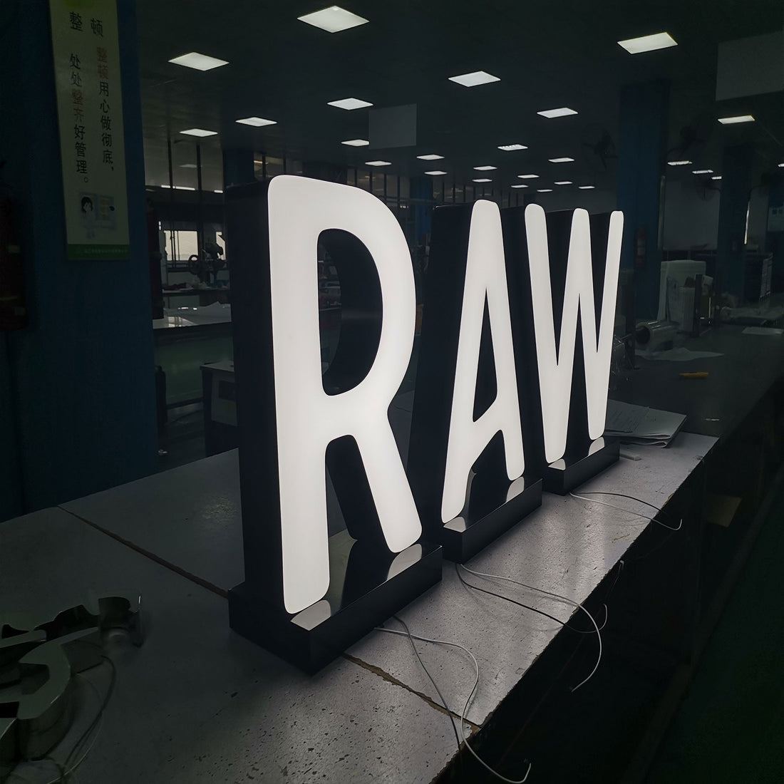 Custom Outdoor 3d Led Channel Letters Sign Giant Large Free Standing Front Illuminated Acrylic Letters Mall Signage