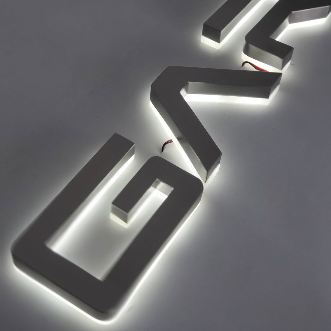 Custom Led CNC Cutting Stainless Steel Silver Color Backlit Letter Sign 3D Reverse Lit Decorative Metal Alphabet