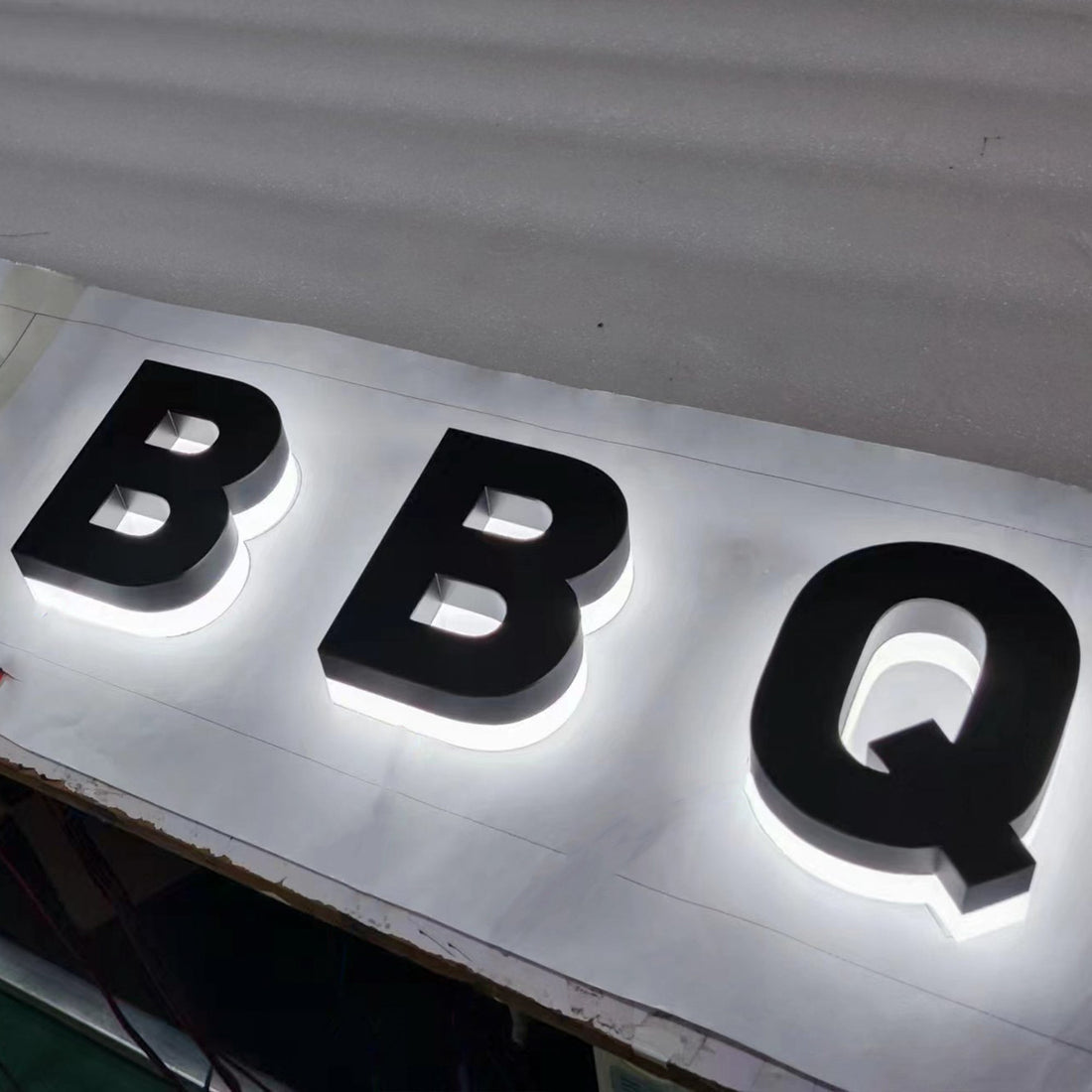 Custom 3D LED backlit stainless steel reverse channel letters exterior company decoration halo lighting logo sign