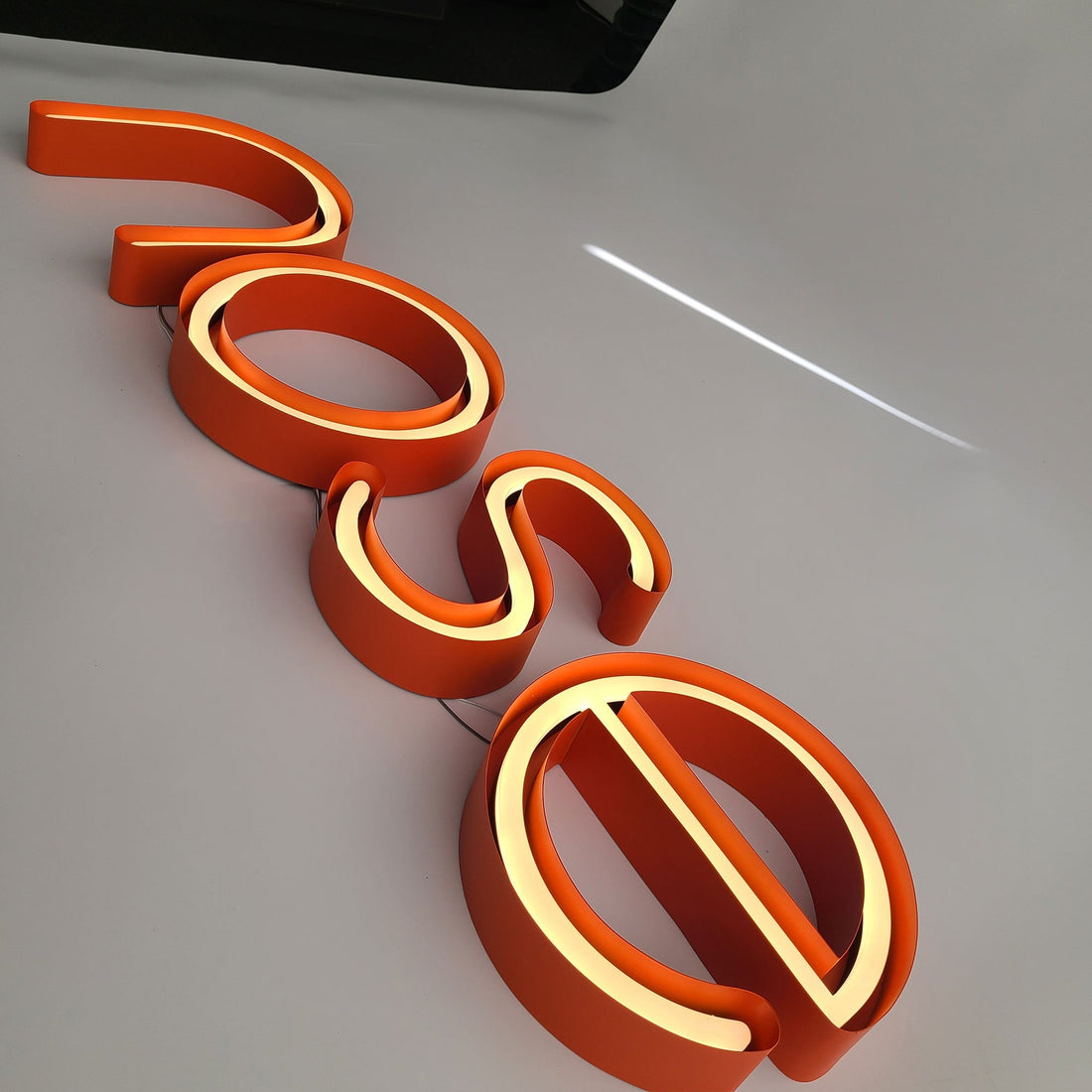 Waterproof LED Acrylic Letter Sign 3D Lighting-Up Retail Shop Indoor Custom Acrylic Cut Faux Neon Letters Sign