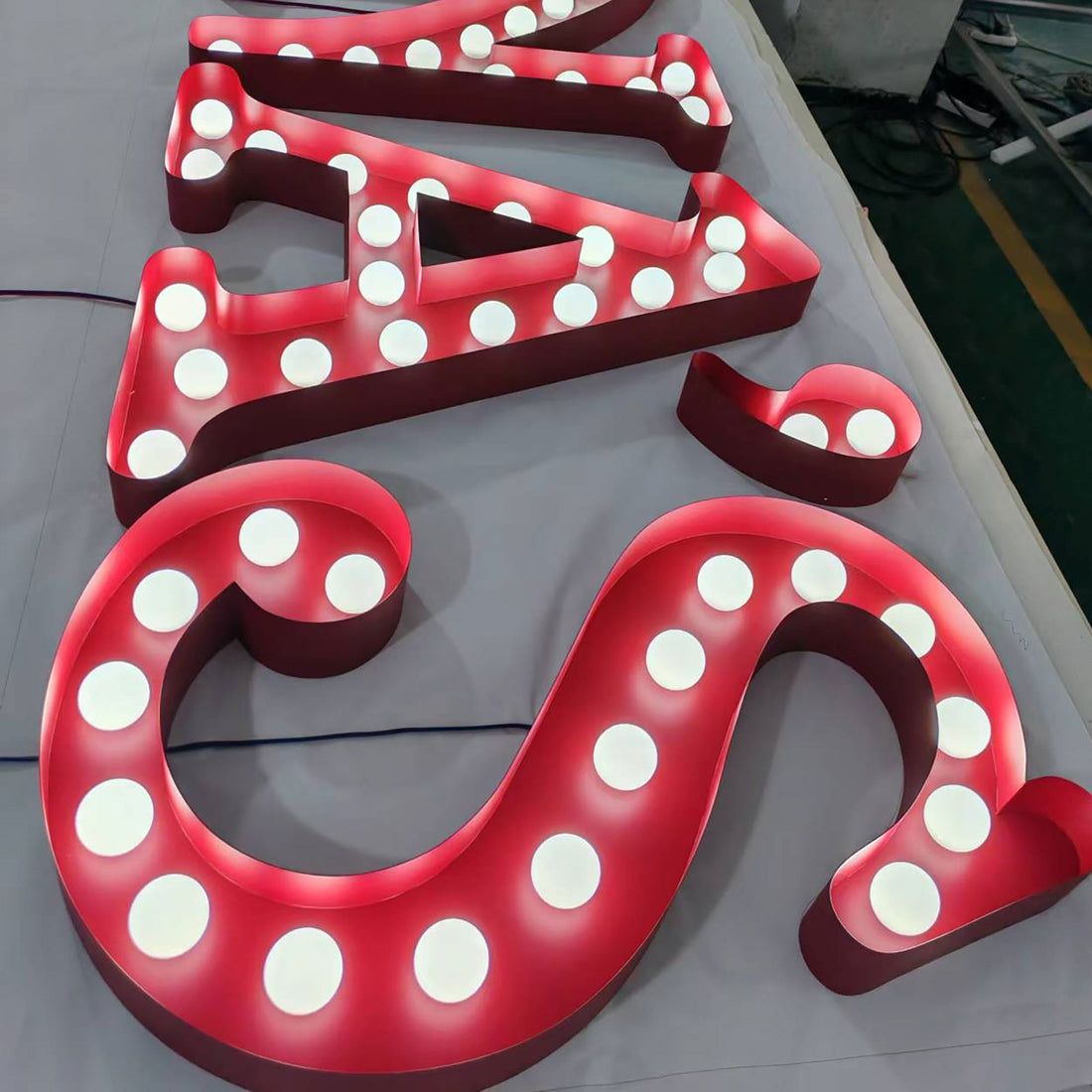 Waterproof Outdoor Marquee Letters Giant Size Stainless Steel Signage Color Painted Illuminated Channel Letters Sign