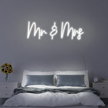 “Mr&Mrs” Neon